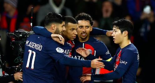 صراع محتدم على هدف باريس سان جيرمان وسط اهتمام ليفربول وريال مدريد